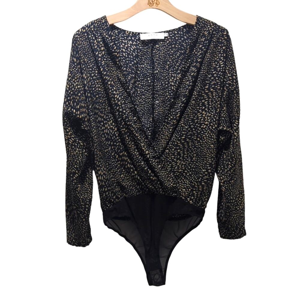ASTR The Label Blouse Bodysuit Women's M Dressy Crossover Speckled Animal Print